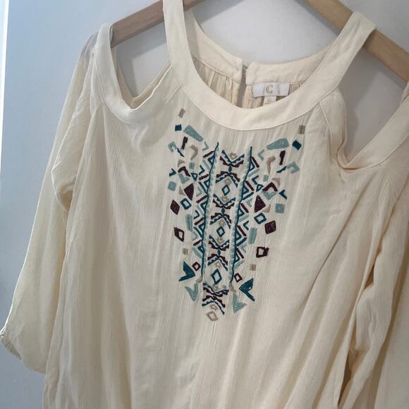 C Wonder Embroidery Cold Shoulder Blouse Size XL - Picture 2 of 5